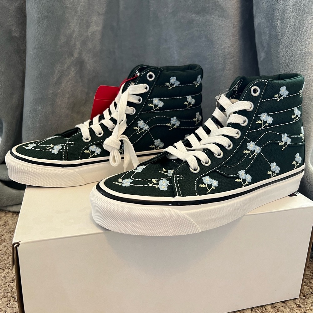 New with Box Green Floral Vans Sandy Liang Collection